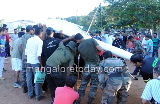 Army men fly past Mangaluru skies